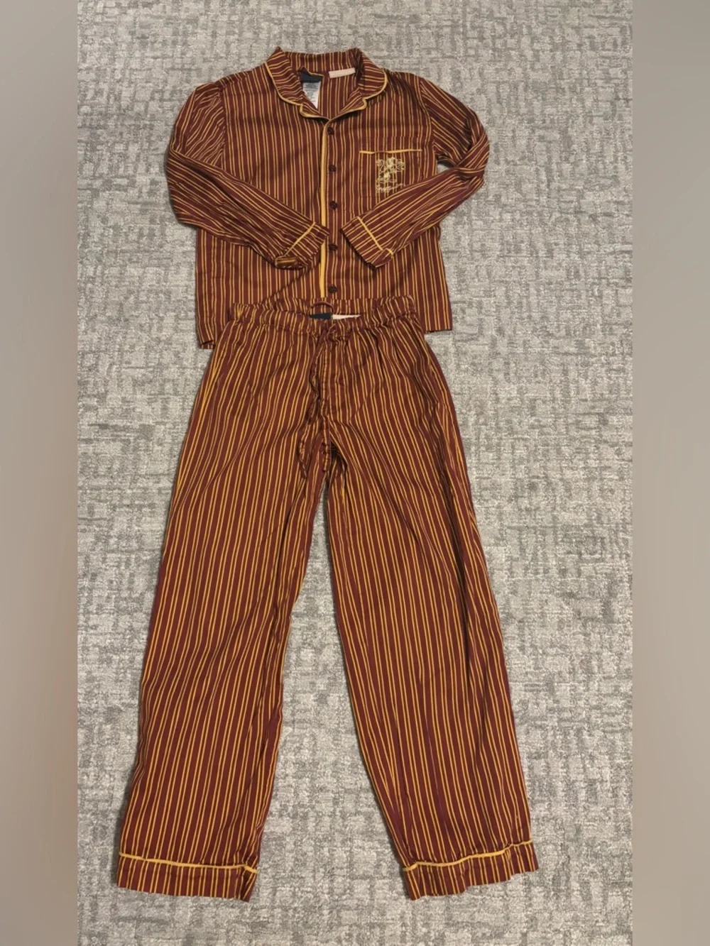 Pottery Barn Harry Potter Gryffindor 100% Organic Cotton Pajama Set | Medium